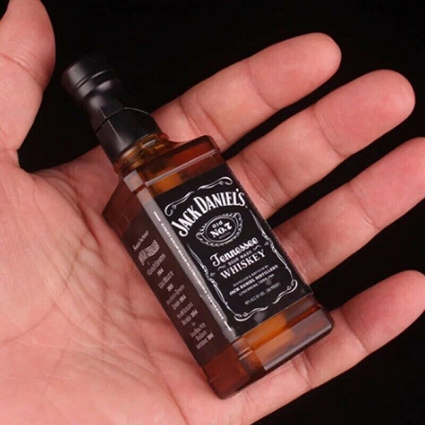NEW Gift Mens Jack Daniels STYLE Bottle Lighter UK Fast Shipping Christmas gift